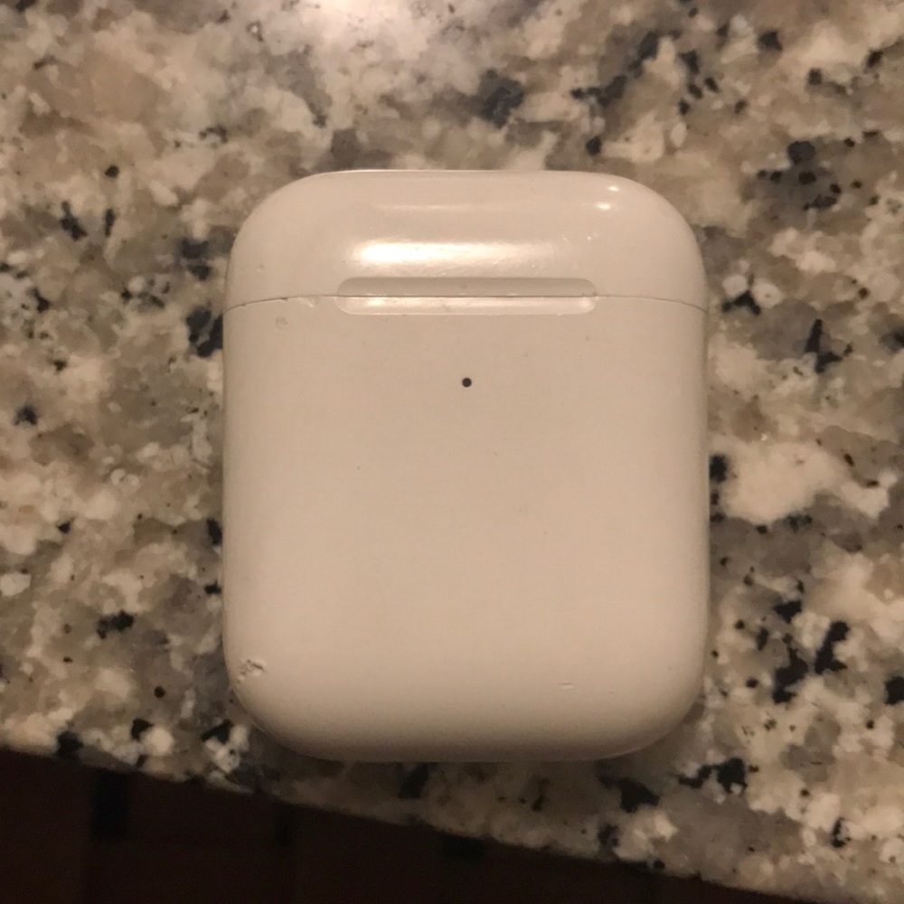 Apple AirPods Gen 2
